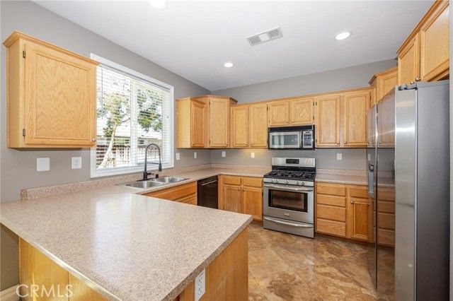 11964 Limestone Court, Yucaipa, CA 92399