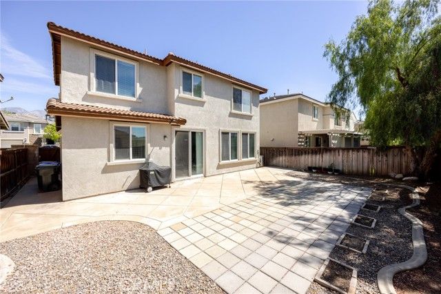 11964 Limestone Court, Yucaipa, CA 92399