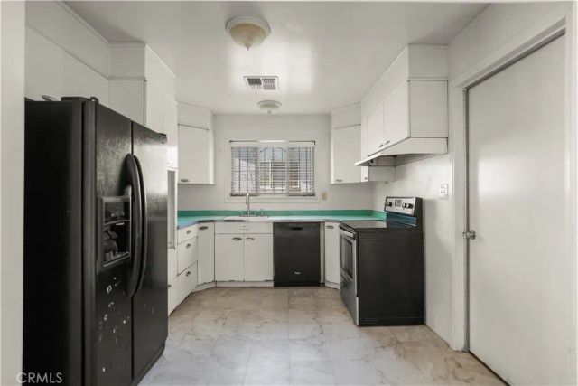 2804 Pomona, Bakersfield, CA 93305