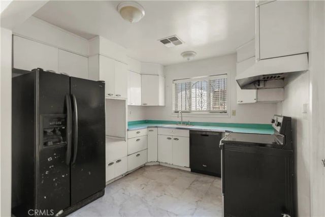 2804 Pomona, Bakersfield, CA 93305