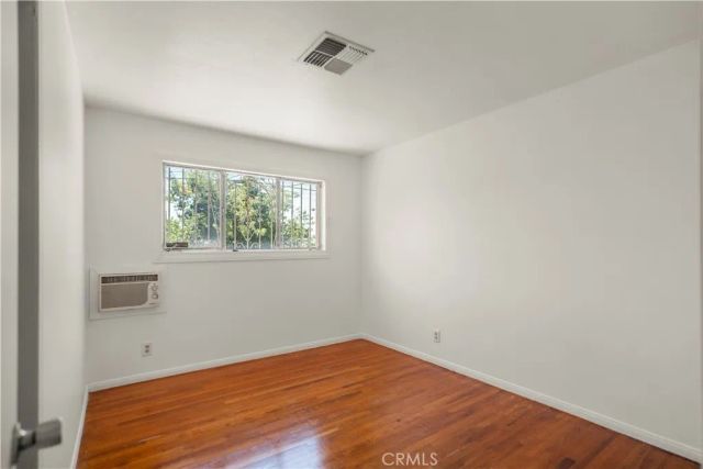 2804 Pomona, Bakersfield, CA 93305