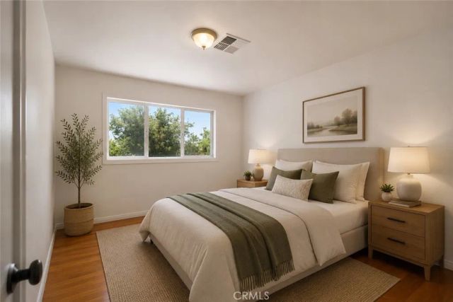 2804 Pomona, Bakersfield, CA 93305