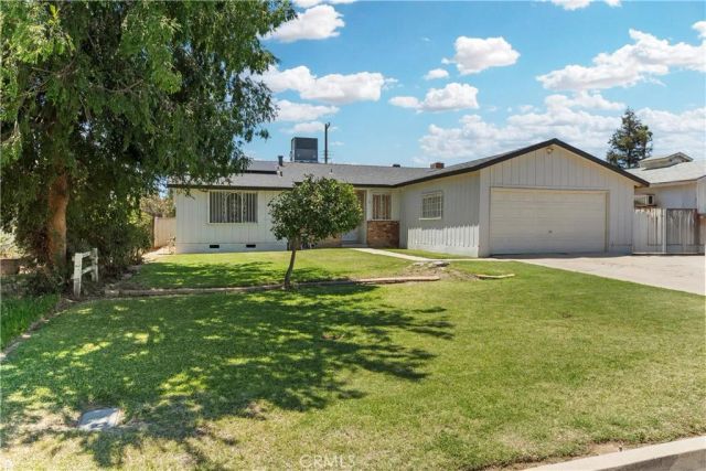 2804 Pomona, Bakersfield, CA 93305
