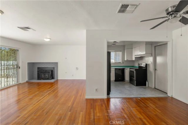 2804 Pomona, Bakersfield, CA 93305
