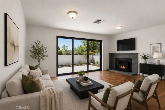 2804 Pomona, Bakersfield, CA 93305