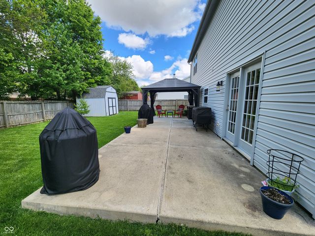152 Davis Drive, Whiteland, IN 46184