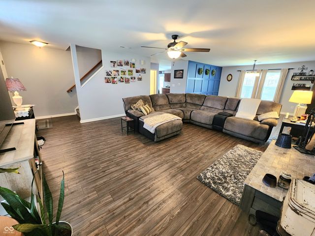 152 Davis Drive, Whiteland, IN 46184
