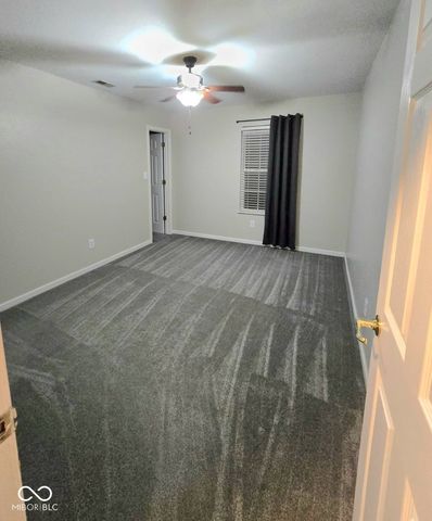 152 Davis Drive, Whiteland, IN 46184