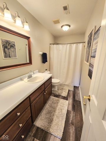 152 Davis Drive, Whiteland, IN 46184