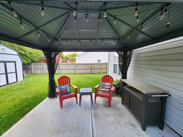 152 Davis Drive, Whiteland, IN 46184