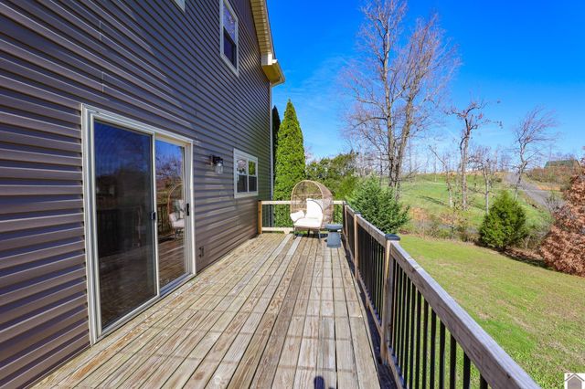 282 Vista Dr, Gilbertsville, KY 42044