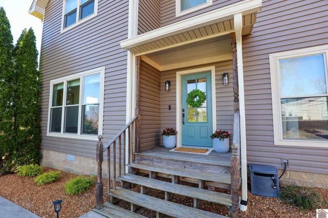 282 Vista Dr, Gilbertsville, KY 42044