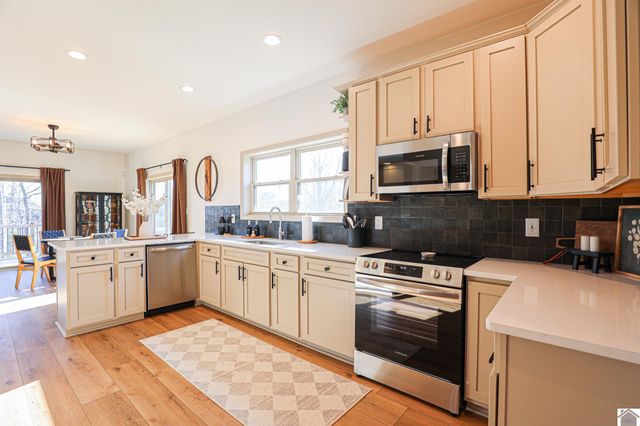 282 Vista Dr, Gilbertsville, KY 42044