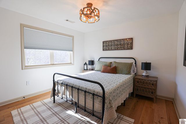 282 Vista Dr, Gilbertsville, KY 42044