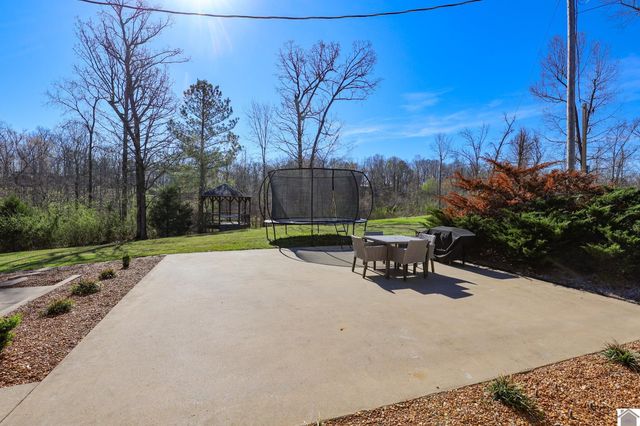 282 Vista Dr, Gilbertsville, KY 42044