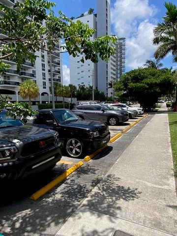 7925 West Dr 16, North Bay Village, FL 33141