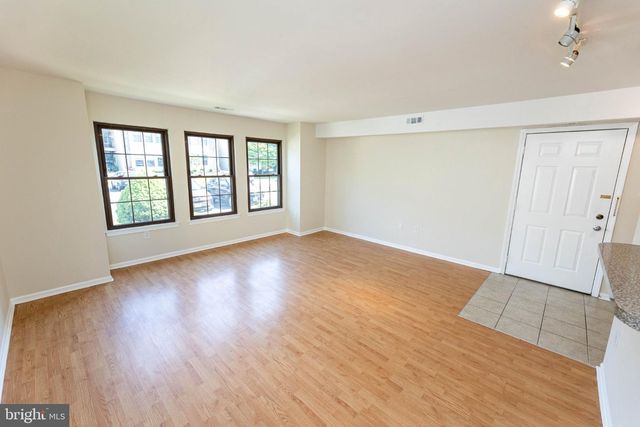 6 CHELMSFORD CT, Marlton, NJ 08053