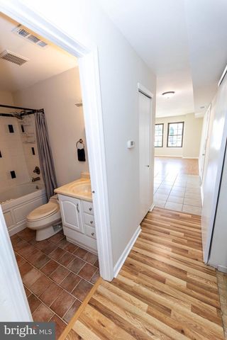 6 CHELMSFORD CT, Marlton, NJ 08053