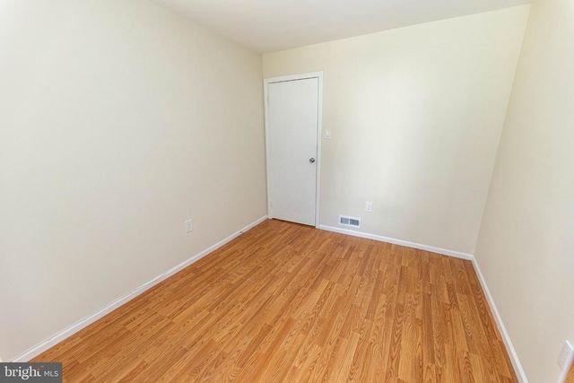 6 CHELMSFORD CT, Marlton, NJ 08053