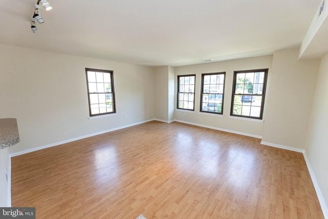 6 CHELMSFORD CT, Marlton, NJ 08053