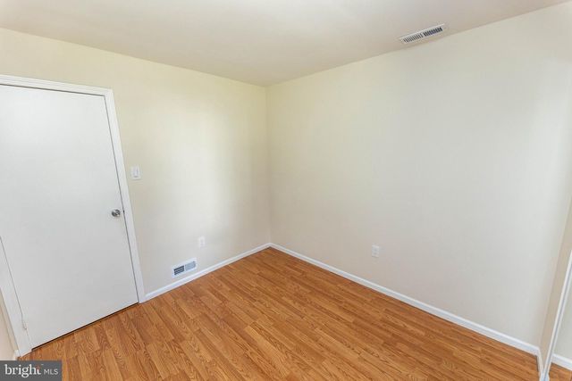 6 CHELMSFORD CT, Marlton, NJ 08053