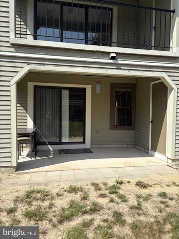 6 CHELMSFORD CT, Marlton, NJ 08053