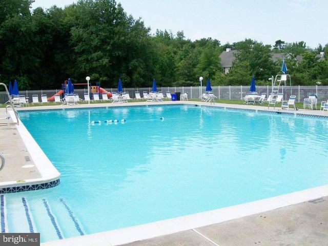 6 CHELMSFORD CT, Marlton, NJ 08053