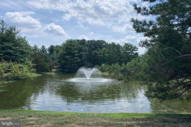 6 CHELMSFORD CT, Marlton, NJ 08053