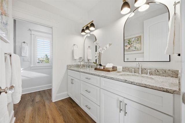 3014 AVENUE E, Bradenton Beach, FL 34217