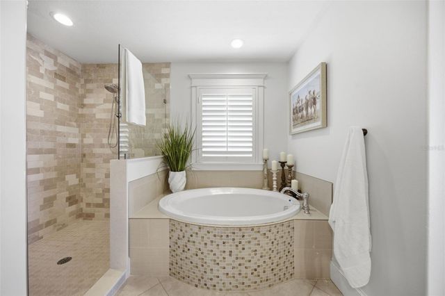 3014 AVENUE E, Bradenton Beach, FL 34217