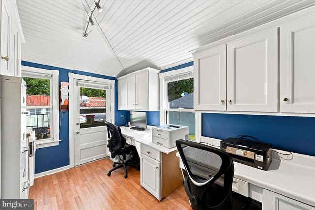 59 W GREENWOOD AVE, Lansdowne, PA 19050