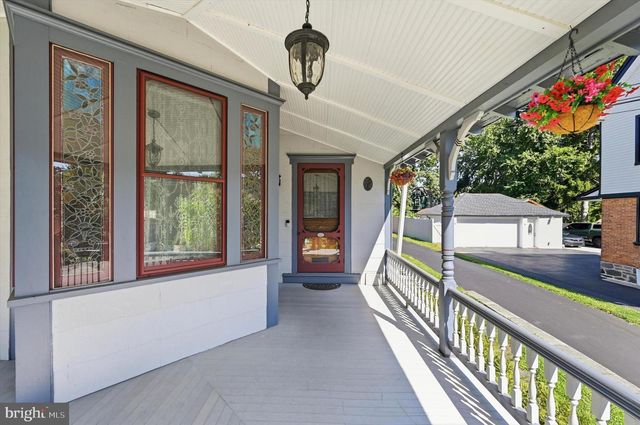 59 W GREENWOOD AVE, Lansdowne, PA 19050