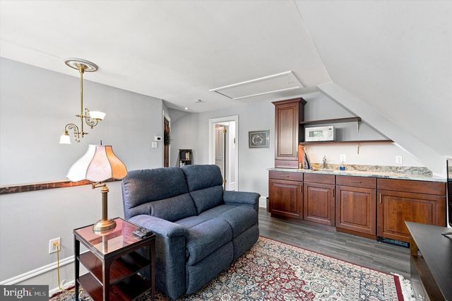 59 W GREENWOOD AVE, Lansdowne, PA 19050