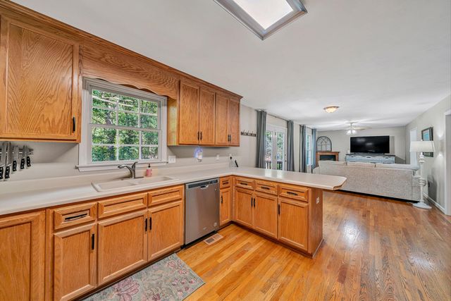 1067 Archway RD, Blue Ridge, VA 24064