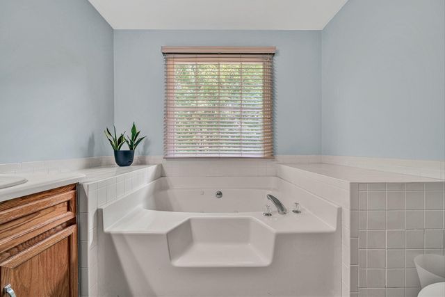 1067 Archway RD, Blue Ridge, VA 24064