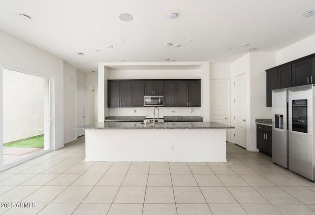 221 E BALSAM Drive, Chandler, AZ 85286