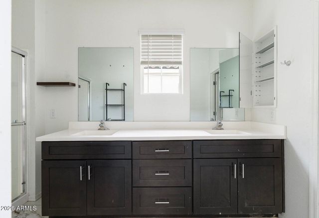 221 E BALSAM Drive, Chandler, AZ 85286