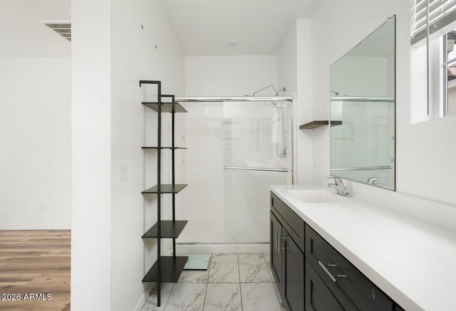 221 E BALSAM Drive, Chandler, AZ 85286