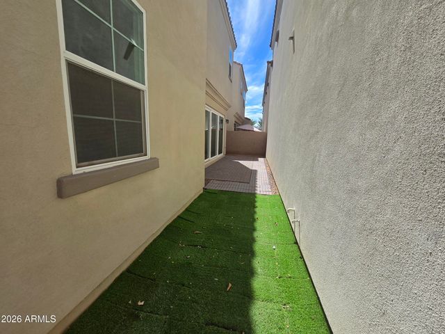 221 E BALSAM Drive, Chandler, AZ 85286