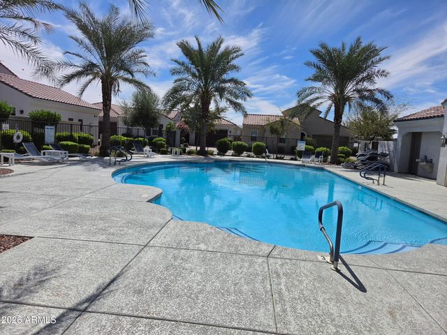 221 E BALSAM Drive, Chandler, AZ 85286