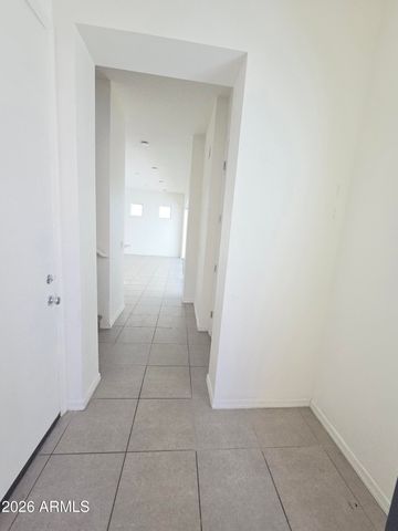 221 E BALSAM Drive, Chandler, AZ 85286