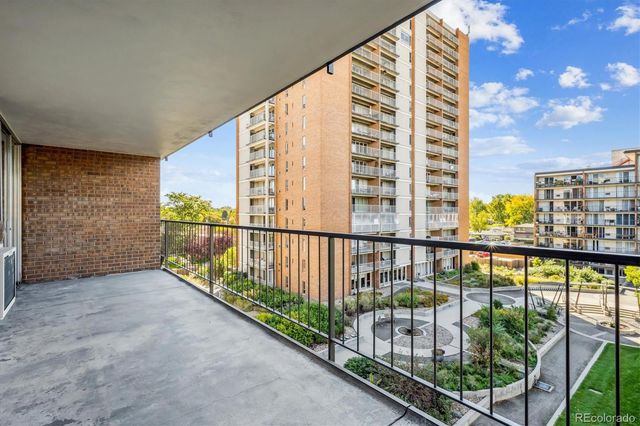 4800 E Hale Parkway 504N, Denver, CO 80220