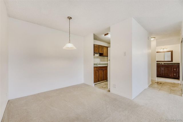 4800 E Hale Parkway 504N, Denver, CO 80220