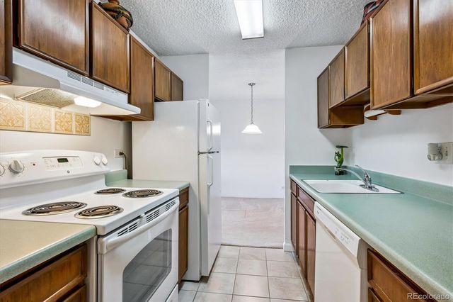 4800 E Hale Parkway 504N, Denver, CO 80220