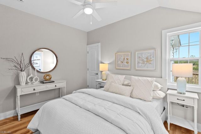 10104 Smiley RD, Hayes, VA 23072