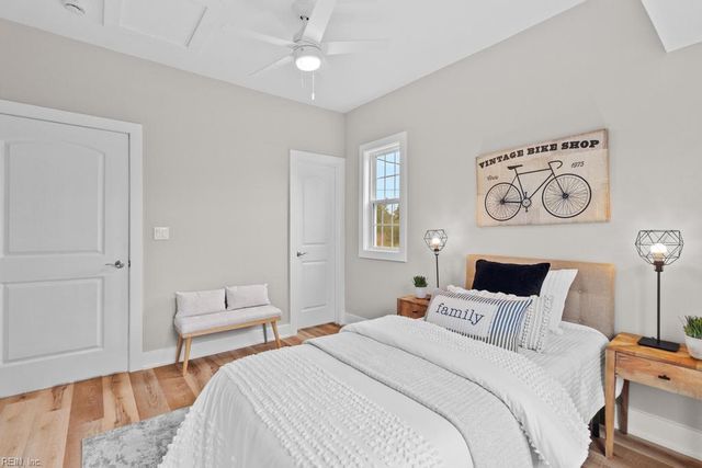 10104 Smiley RD, Hayes, VA 23072