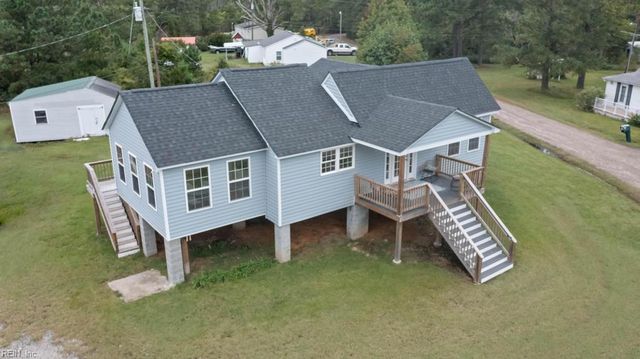 10104 Smiley RD, Hayes, VA 23072