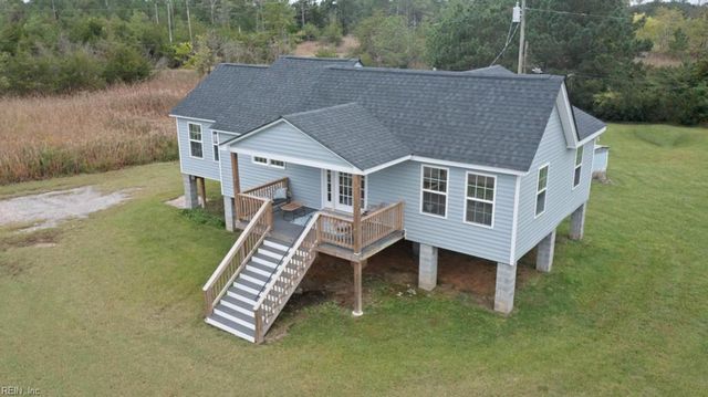 10104 Smiley RD, Hayes, VA 23072