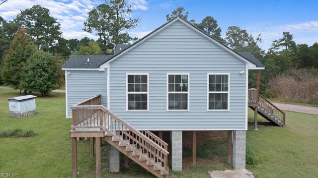 10104 Smiley RD, Hayes, VA 23072
