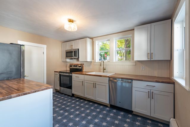 178 High Street, Somersworth, NH 03878